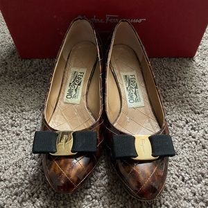 Salvatore Ferragamo Low Heel Vara Q Pumps